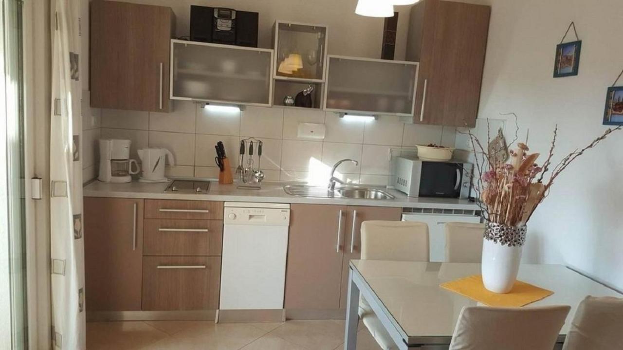 Apartments Lemar - With Parking โบล ภายนอก รูปภาพ